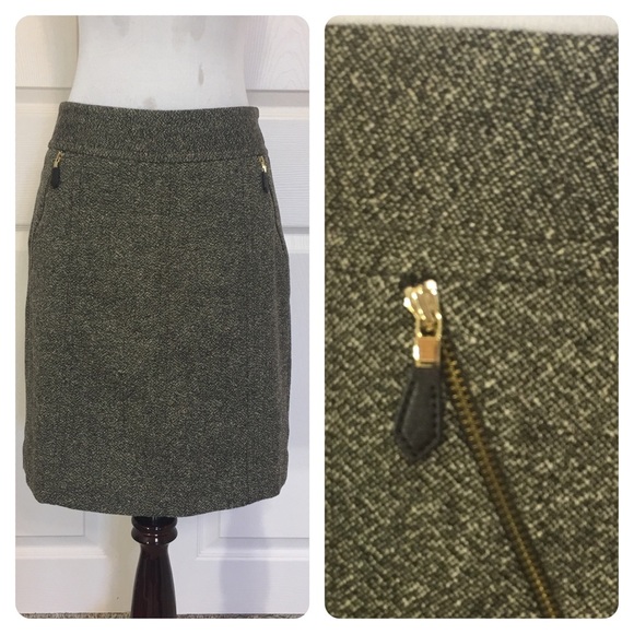 LOFT Dresses & Skirts - LOFT tweed skirt.